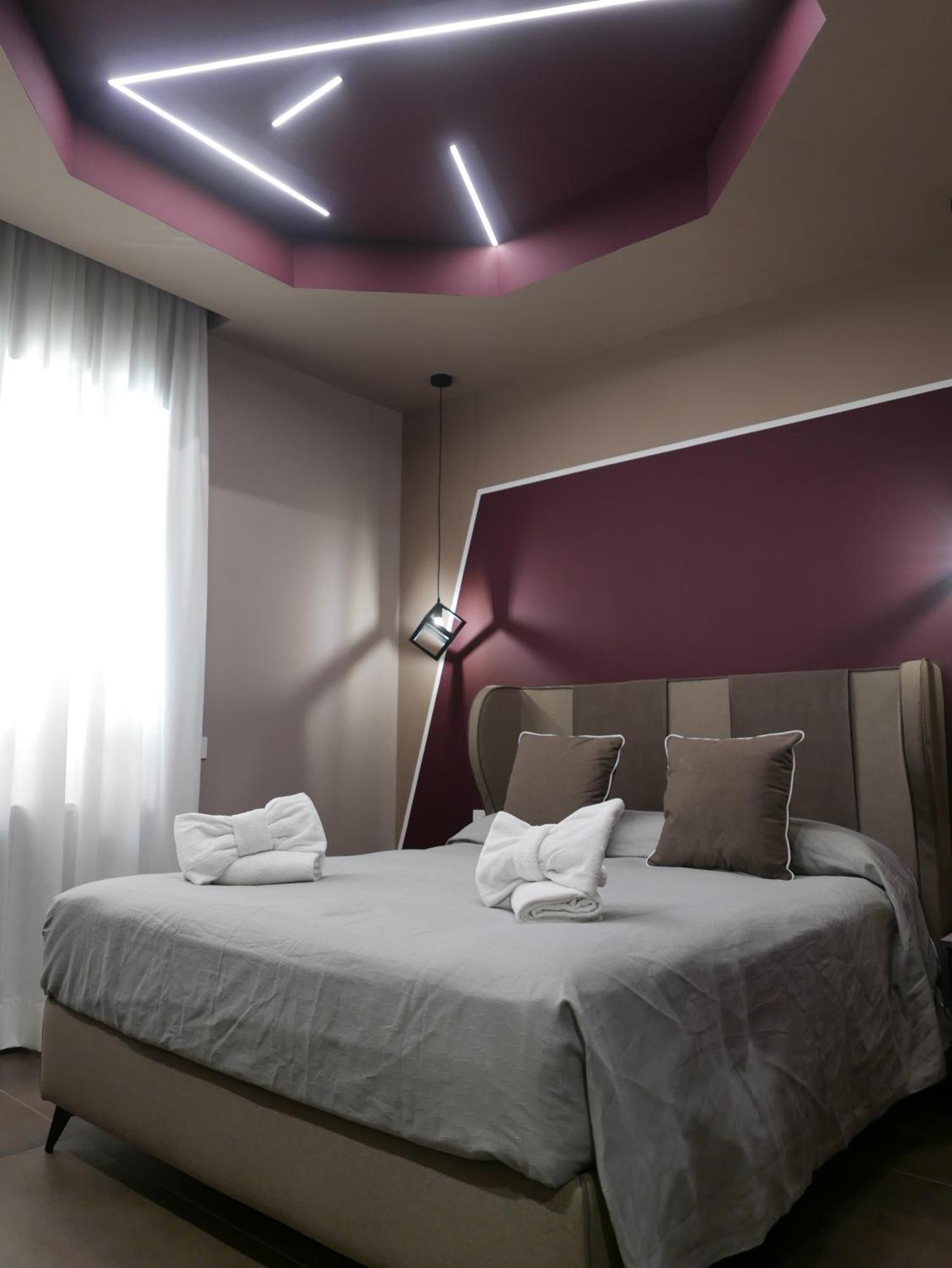 Re Lazzarone Suite Napels Buitenkant foto