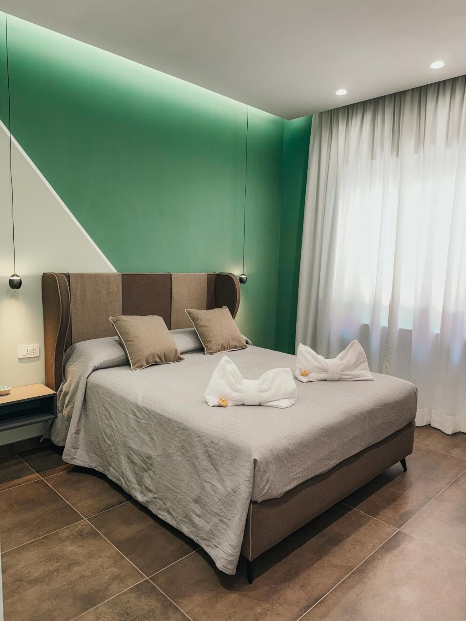 Re Lazzarone Suite Napels Buitenkant foto